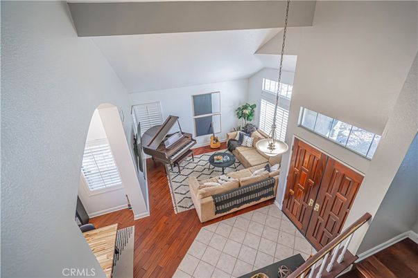 Interior, Living room, Pendant Lights, Piano, Wood Texture Flooring