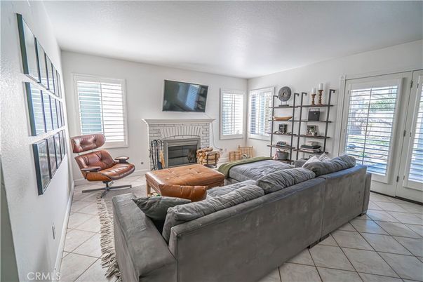 Fireplace, Interior, Living room