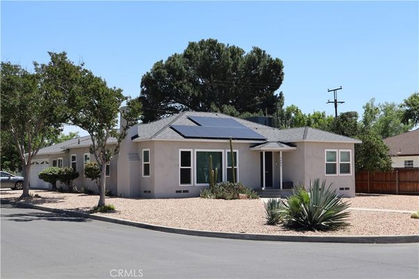 Exterior, Facade, Solar Panels, Ranch