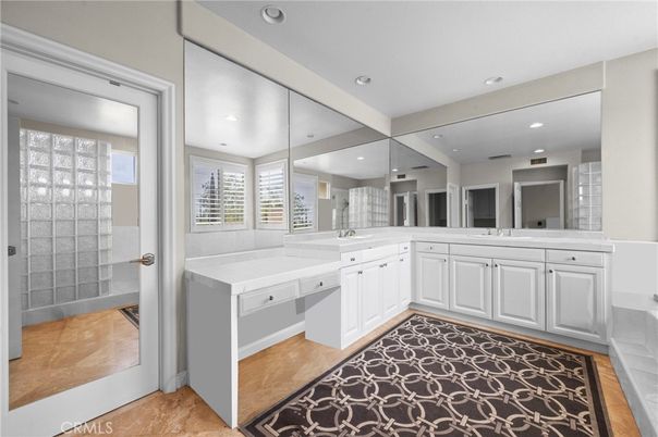 Bathroom, Interior, Recessed Lighting