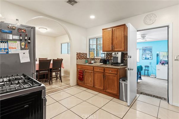 Dining room, Interior, Kitchen, Recessed Lighting