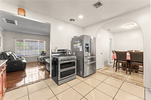 Dining room, Interior, Kitchen, Living room, Recessed Lighting