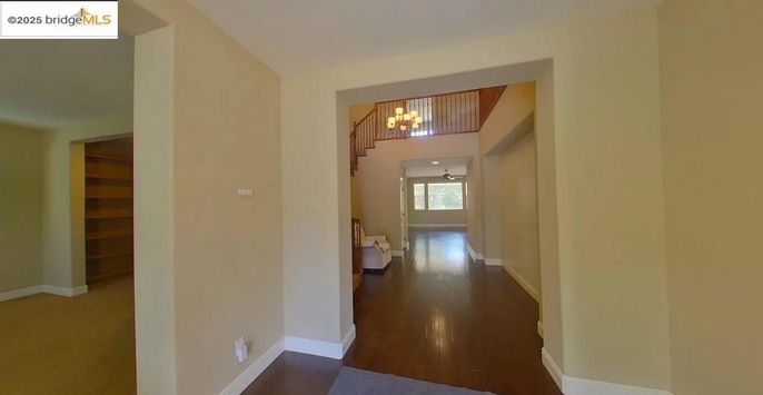 Chandelier, Interior, Wood Texture Flooring