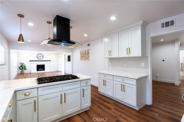 Interior, Kitchen, Pendant Lights, Recessed Lighting, Wood Texture Flooring