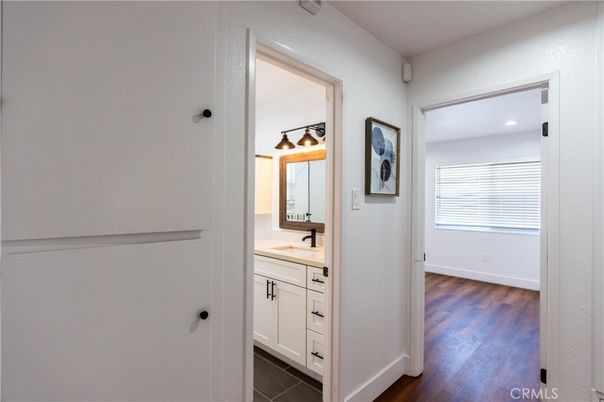 Bathroom, Interior, Recessed Lighting, Wood Texture Flooring