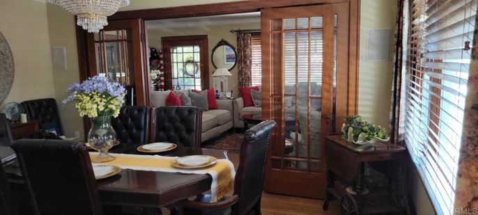 Chandelier, Dining room, Interior, Living room, Wood Texture Flooring