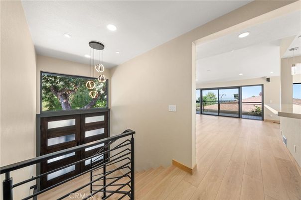 Interior, Pendant Lights, Recessed Lighting, Wood Texture Flooring