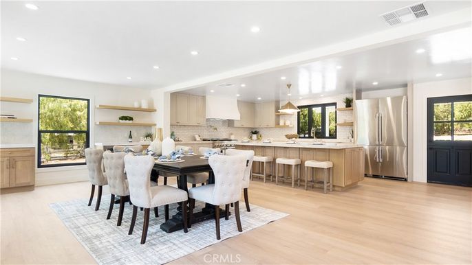 Dining room, Interior, Kitchen, Pendant Lights, Recessed Lighting, Stainless Steel Appliances, Wood Texture Flooring