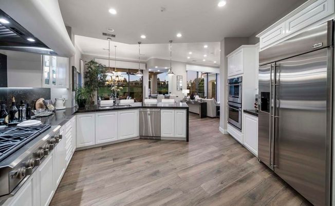 Dining room, Interior, Kitchen, Living room, Pendant Lights, Recessed Lighting, Stainless Steel Appliances, Wood Texture Flooring