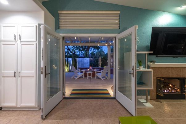 Fireplace, Interior, Recessed Lighting