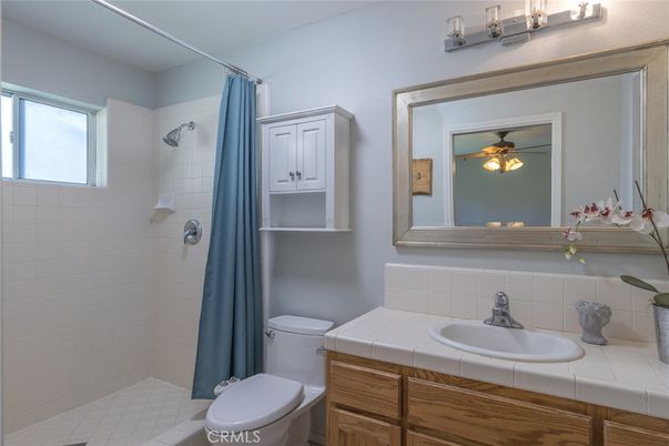 Bathroom, Interior, Tile Countertops