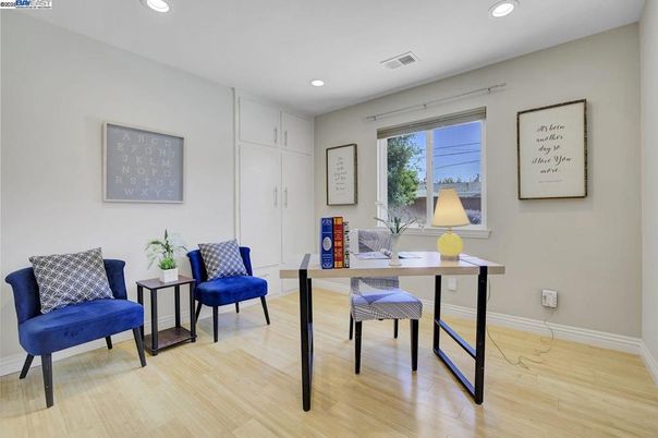 Home Office, Interior, Recessed Lighting, Wood Texture Flooring