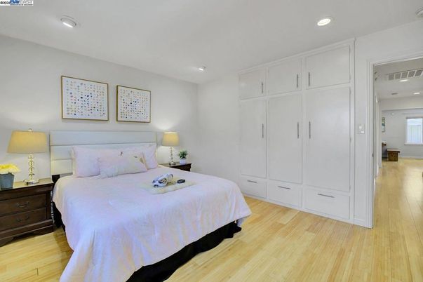 Bedroom, Interior, Recessed Lighting, Wood Texture Flooring