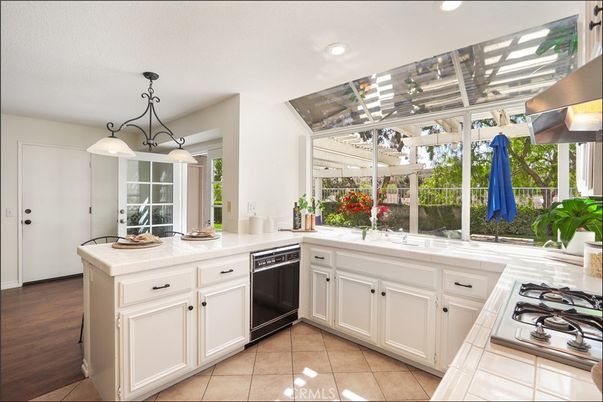 Interior, Kitchen, Pendant Lights, Recessed Lighting, Tile Countertops