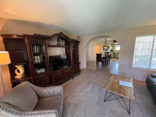 Chandelier, Dining room, Interior, Living room