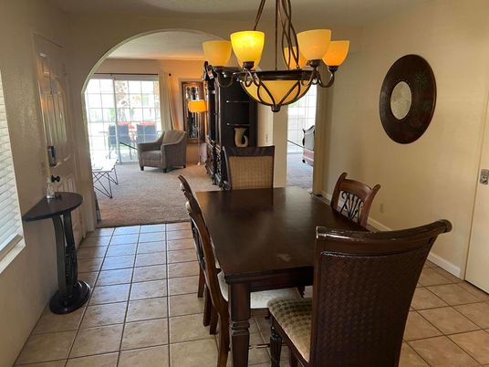 Chandelier, Dining room, Interior, Living room