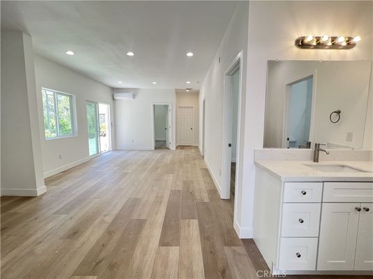 Bathroom, Interior, Recessed Lighting, Wood Texture Flooring