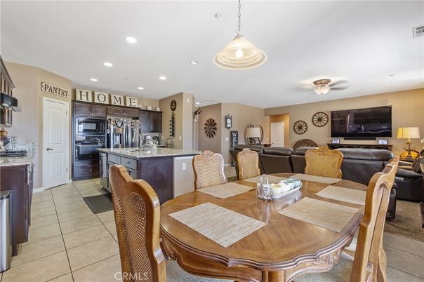 Dining room, Interior, Kitchen, Living room, Pendant Lights, Recessed Lighting, Stainless Steel Appliances