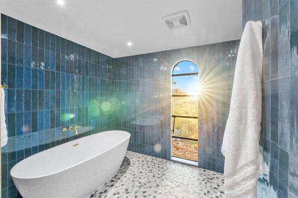 Bathroom, Free Standing Baths, Interior, Recessed Lighting
