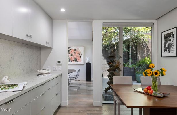 Dining room, Interior, Kitchen, Recessed Lighting, Wood Texture Flooring