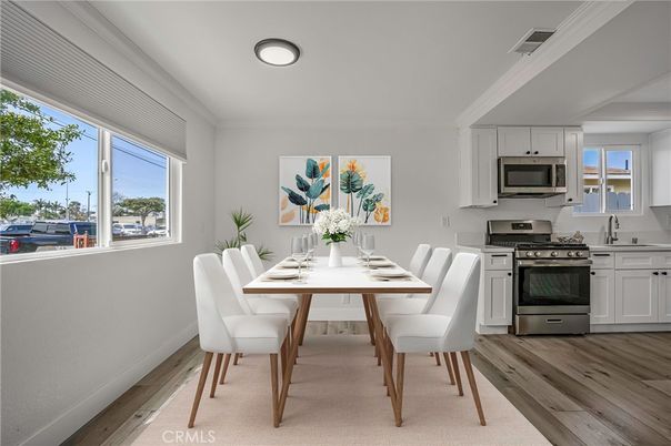 Dining room, Interior, Kitchen, Recessed Lighting, Stainless Steel Appliances, Wood Texture Flooring