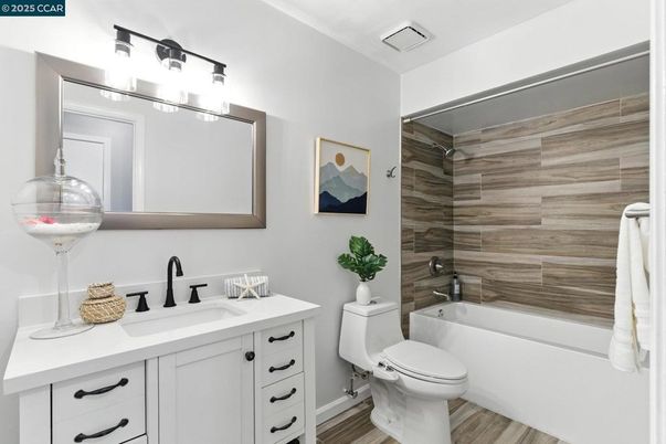 Bathroom, Interior, Wood Texture Flooring
