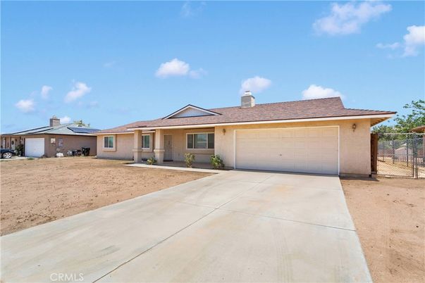 Attached, Exterior, Facade, Solar Panels, Ranch
