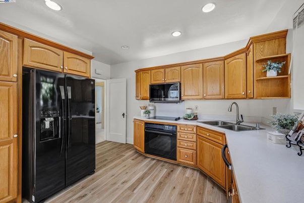 Interior, Kitchen, Recessed Lighting, Wood Texture Flooring