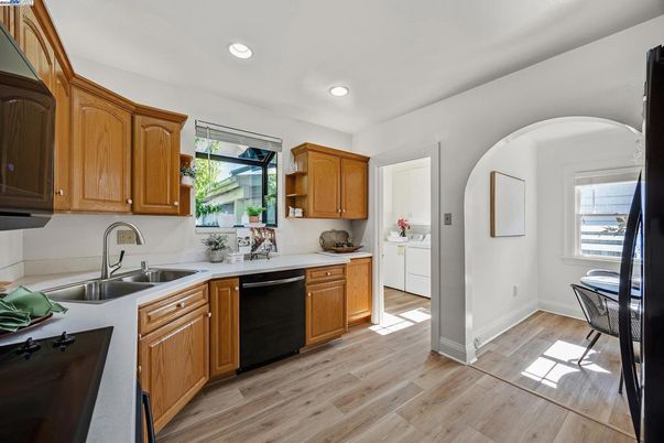 Interior, Kitchen, Recessed Lighting, Wood Texture Flooring