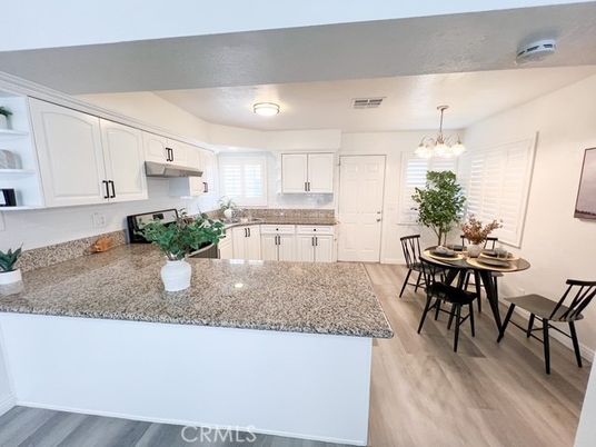 Chandelier, Dining room, Interior, Kitchen, Wood Texture Flooring