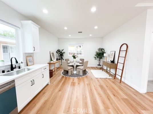 Dining room, Interior, Kitchen, Recessed Lighting, Wood Texture Flooring