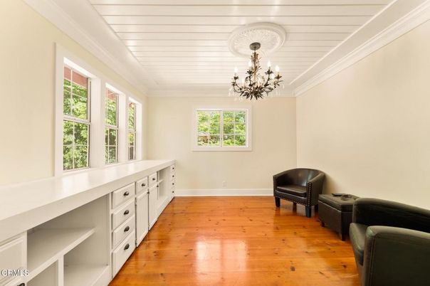 Chandelier, Interior, Wood Texture Flooring