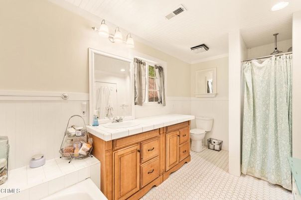 Bathroom, Interior, Recessed Lighting, Tile Countertops