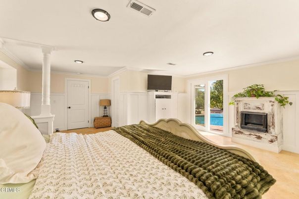 Bedroom, Fireplace, Interior, Recessed Lighting