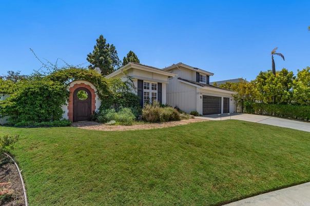 Attached, Backyard, Exterior, Facade, Ranch
