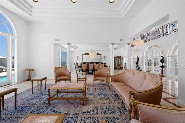 Chandelier, Dining room, Interior, Living room, Recessed Lighting