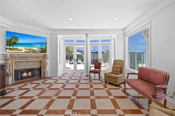 Fireplace, Interior, Recessed Lighting