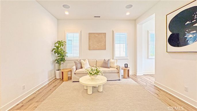 Interior, Recessed Lighting, Wood Texture Flooring