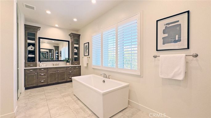 Bathroom, Dual Sink Vanities, Free Standing Baths, Interior, Recessed Lighting