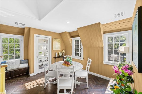 Dining room, Interior, Recessed Lighting, Wood Texture Flooring