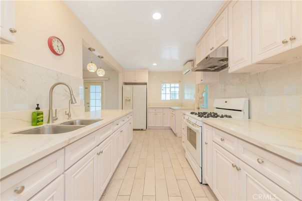 Interior, Kitchen, Marble Walls, Pendant Lights, Recessed Lighting