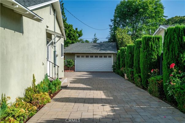 Detached Garage, Exterior