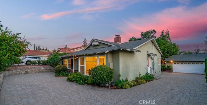 Detached Garage, Exterior