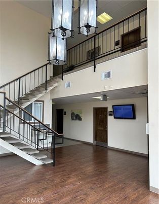 Interior, Pendant Lights, Wood Texture Flooring