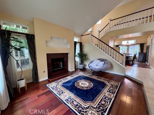 Chandelier, Dining room, Fireplace, Interior, Wood Texture Flooring