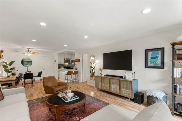 Dining room, Interior, Kitchen, Living room, Recessed Lighting, Wood Texture Flooring