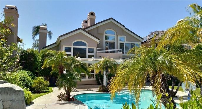 Exterior, Facade, Pool, Queen Anne Victorian