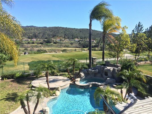 Exterior, Hot Tub, Pool