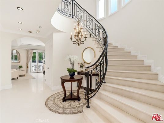 Chandelier, Interior, Recessed Lighting