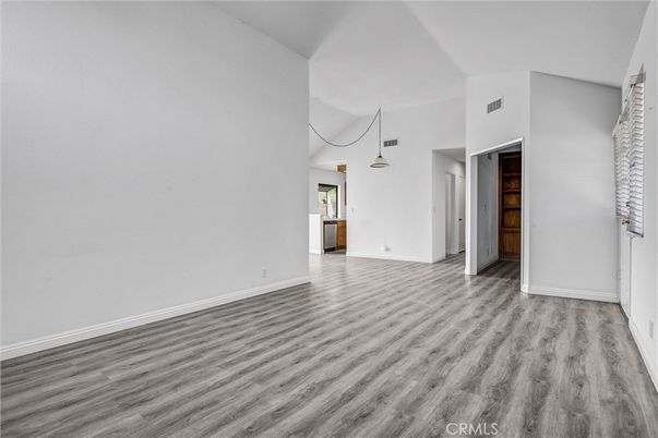 Empty room, Interior, Pendant Lights, Wood Texture Flooring